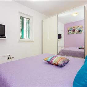 1 Bedroom Apartment in Split, Sleeps 2-4